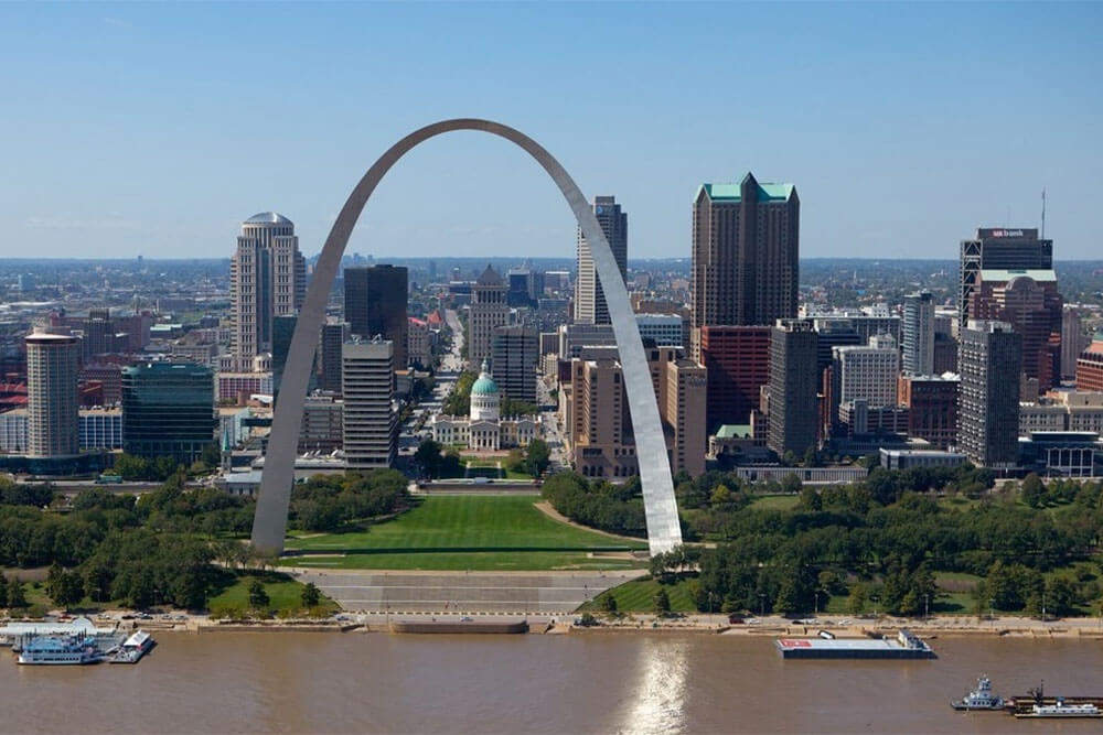 Five Great Schools for Aspiring CNAs in Saint Louis, MO