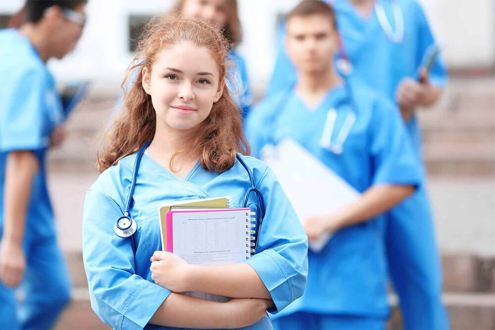 What to Look for in a Good CNA School