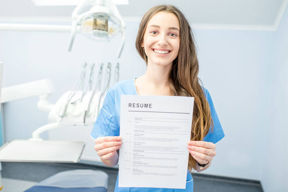 What You Should and Shouldn't Add to Your CNA Resume
