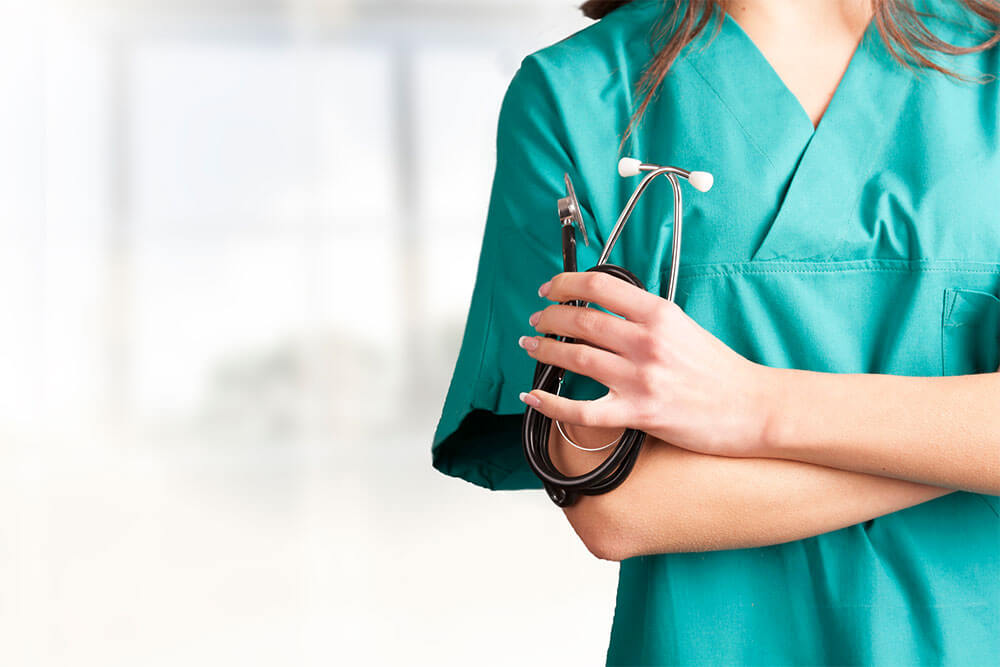 Why You Should Begin Your Nursing Career as a CNA